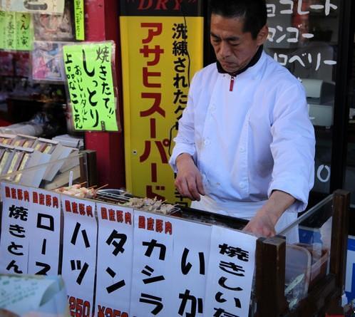 日本过新年逛庙会 日本过新年逛庙会